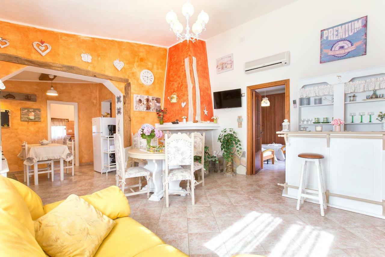 Casa Vacanze La Guzzetta Ranch Villa Canaglia ภายนอก รูปภาพ